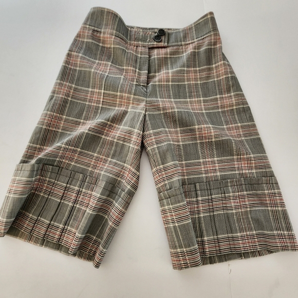 Carolina Herrera New York Lightweight Stretch Wool Plaid Bermuda Shorts - Picture 13 of 13